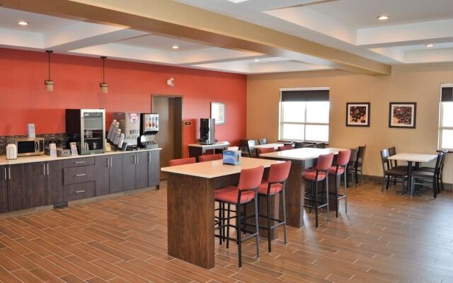 Best Western Plus Kindersley Hotel