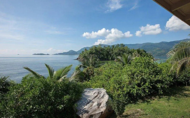 South Point Villas