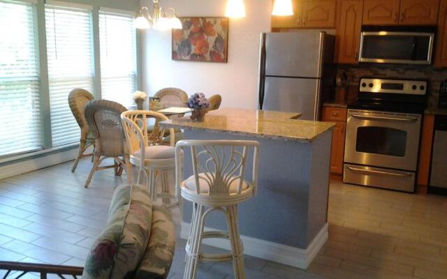 1+1 Large condo Sarasota