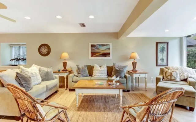3308-fairway-oaks