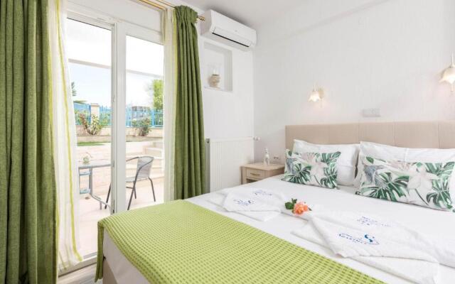 Stratos Deluxe Apartments