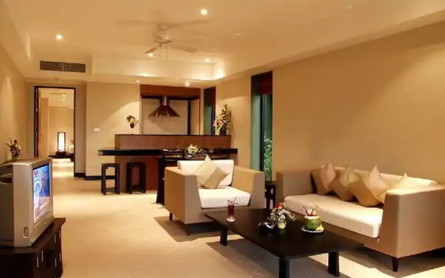Aspasia By Resava Group
