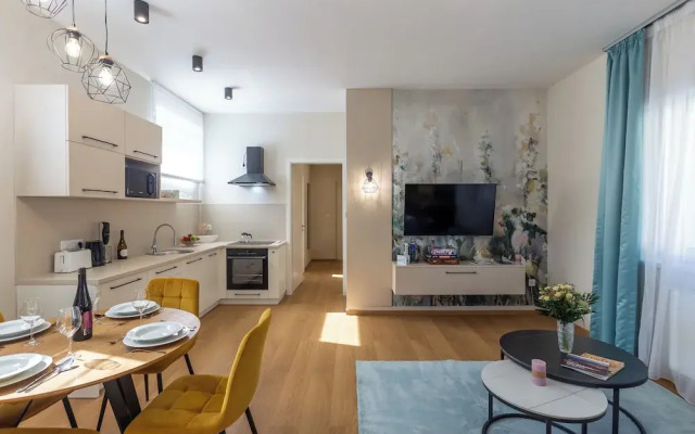 Nemes Apartment The Great