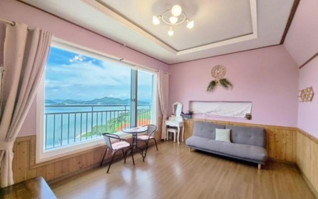 Yeosu Gloria Pension