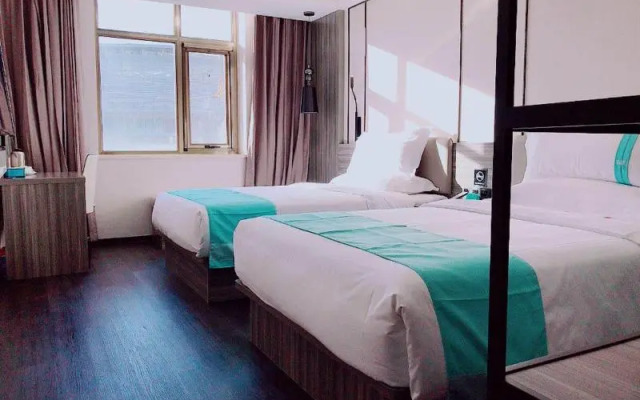 Xana Lite Beijing Huangcun West Street Metro Station