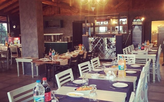 Akamoy Boztepe Hotel & restaurant