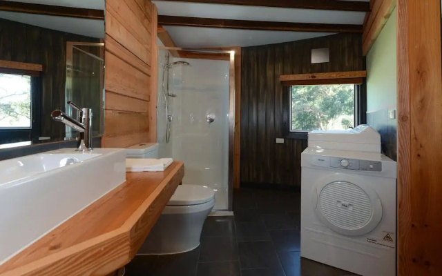 Taylors Bay Cottage