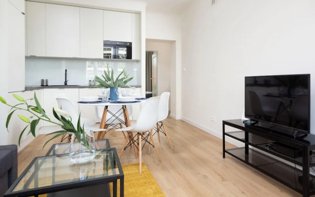 Family City Center Apartments by Renters