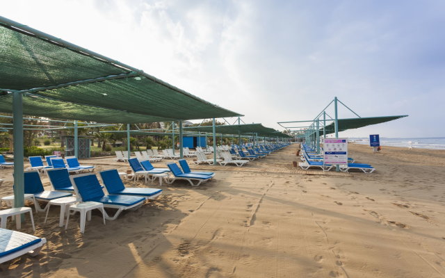 İz Flower Side Beach Hotel