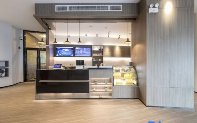 Hanting Hotel Shanghai Xujiahui Puhuitang Road