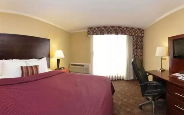 Ramada by Wyndham Texarkana