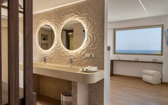 Luxurious Villa Selestine - With Private Pool