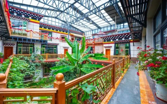 Shangri-La Plateau Star Boutique B&B