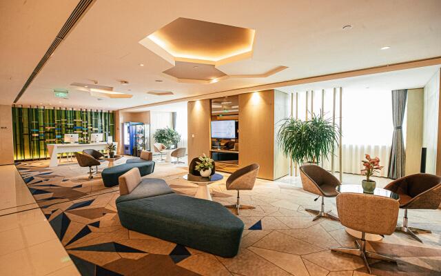 Holiday Inn Express Yingkou Onelong Plaza, an IHG Hotel