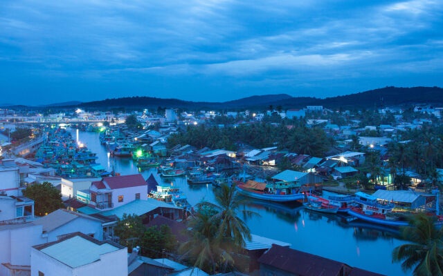 Blue Sky Phu Quoc Hotel