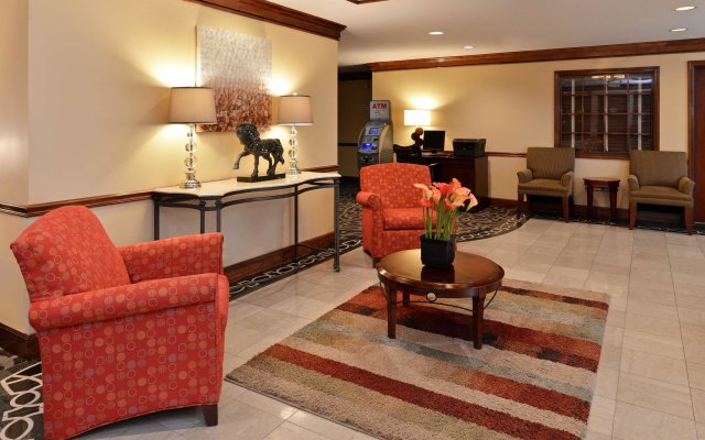 Best Western Louisville East Inn & Suites