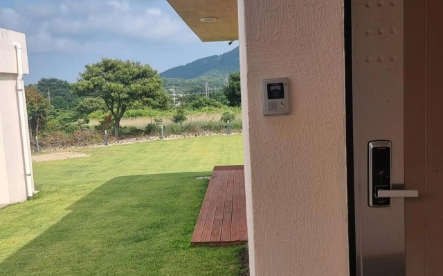 Jeju Bijarim Very Mung Pension