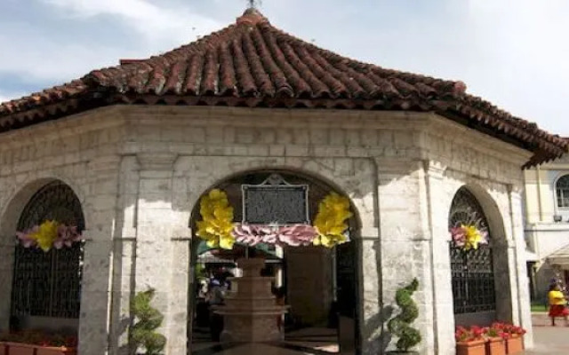 Tropical Hostel Cebu Center