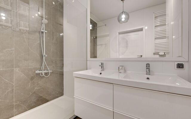 Flats For Rent - Apartment by the sea