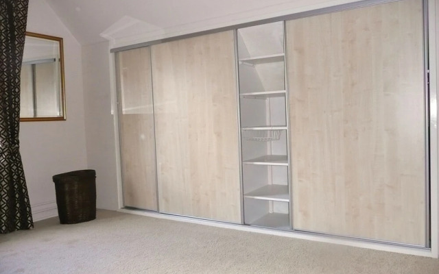 Detached Holiday Home in Friesland near the Forest