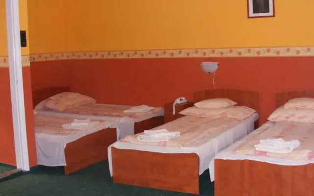 Hotel Pelikán