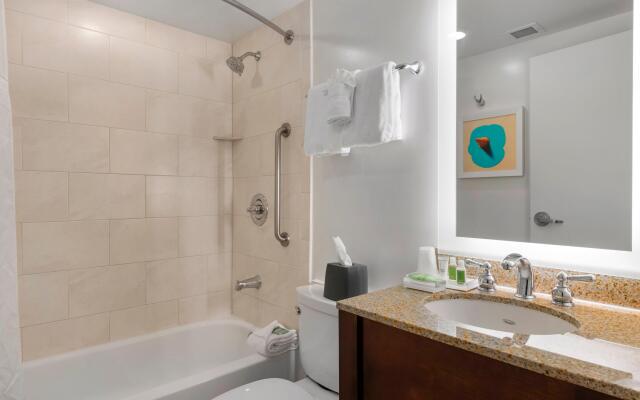 Holiday Inn Orlando - Disney Springs® Area, an IHG Hotel