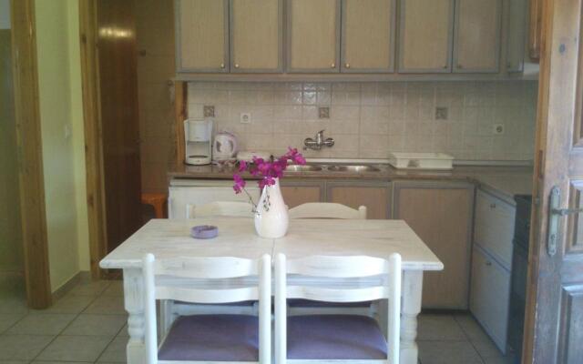 Olga's Garden Apartments