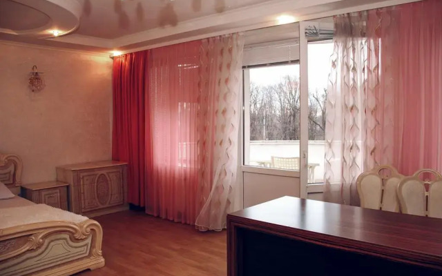 Golden Palace Resort and Spa