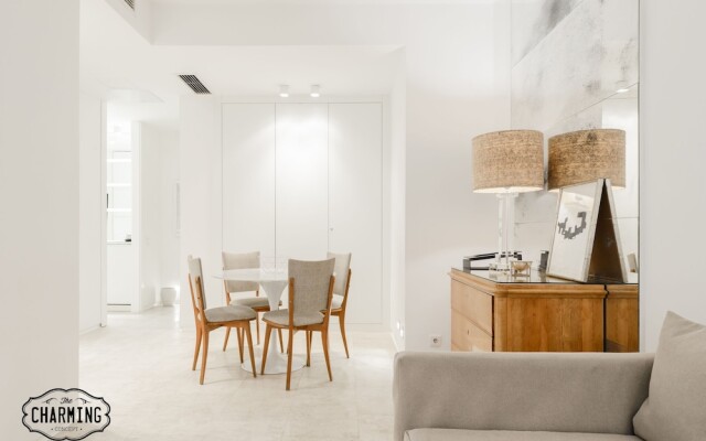 Charming Museo del Prado Luxury