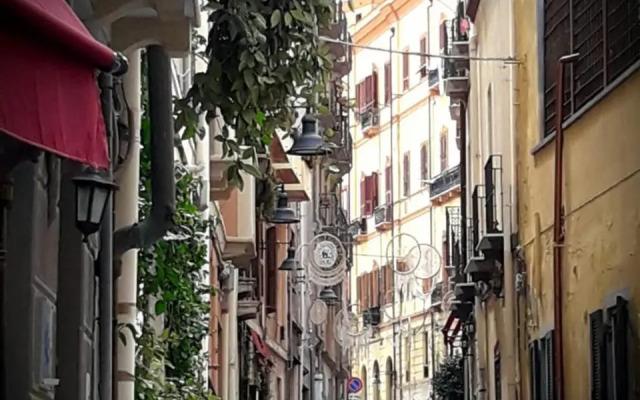 Via San Giacomo 10