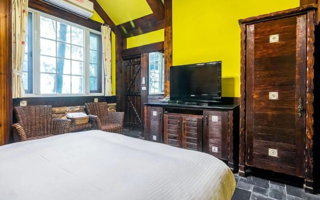 Provence Rose Lodge in Ching Jing