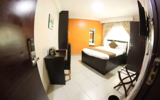 Celia's Suites