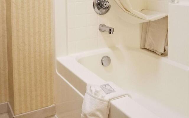 Clatskanie River Inn