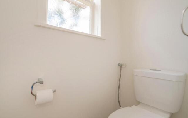 Beach House on Hetherington - Whangamata Holiday Home