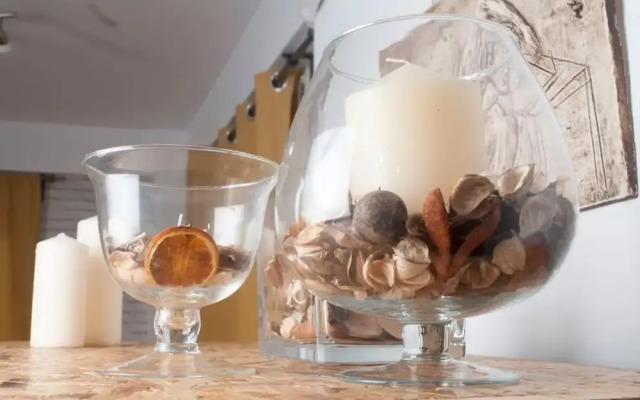 Downtown Central Suite With Private Parking