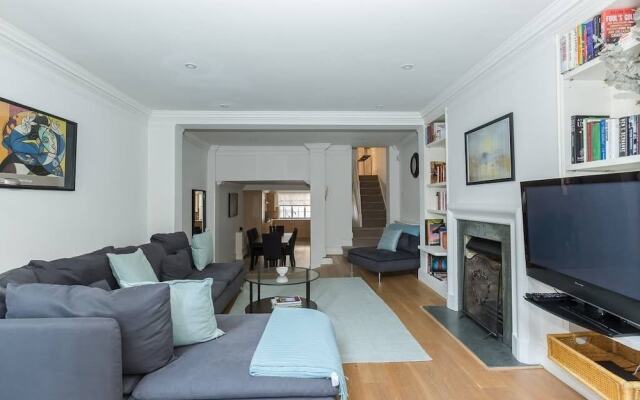 Beautiful 3br House in Knightsbridge