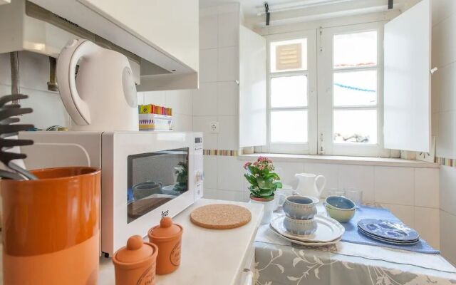 Alfama Charming Apartment, By TimeCooler