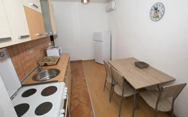 Downtown 3 Bedroom Apartment