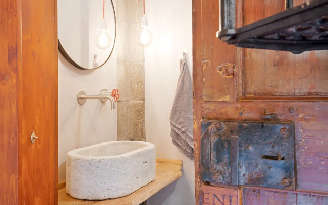 Florence Oltrarno Duplex Apartment