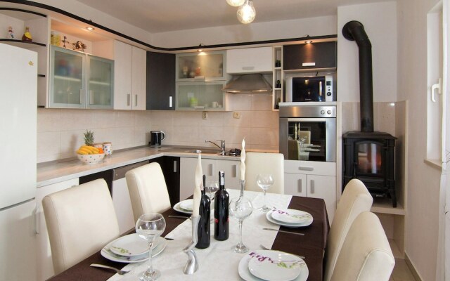 Upscale Apartment in Dalmatia With Terrace