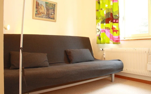 Spacious & Central - Rainbow B