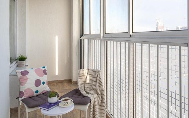 Лайт Апартаменты на переулке Переходный 6