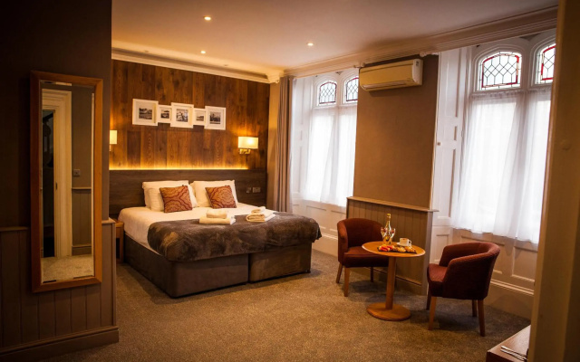 Heywood Spa Hotel