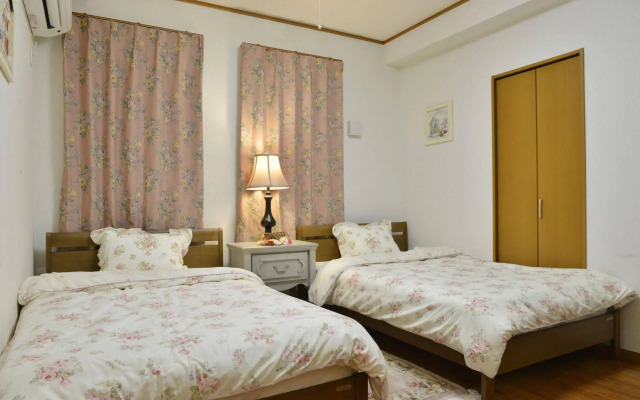 Maeda Biru House