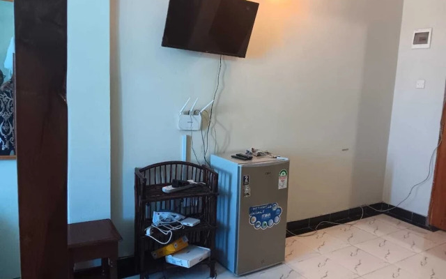 Lux Suites Vee Studio Apartments Bamburi