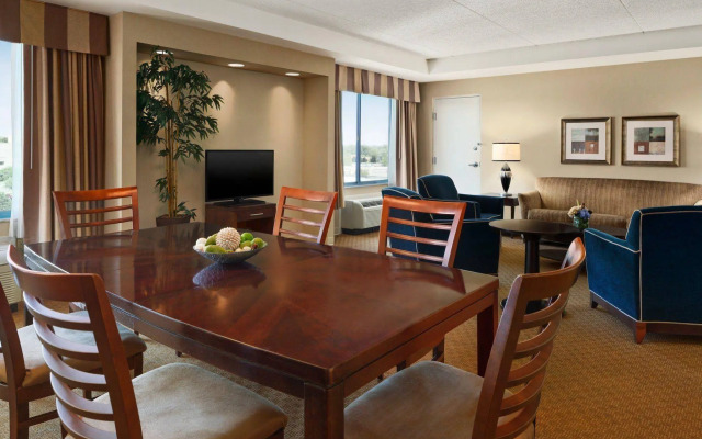 Delta Hotels by Marriott Toledo