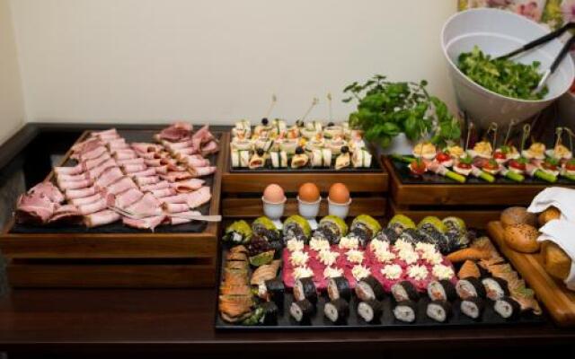 Hotel & Restauracja Gniecki