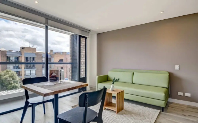 w Compelling 1BR w Balcony in Santa Barbara