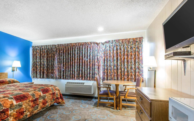Ventura Grand Inn