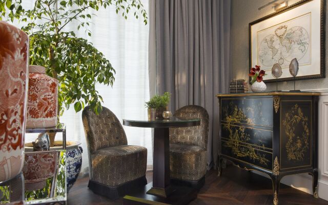Hotel Monge